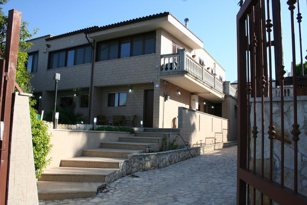 Le Sirene Bed And Breakfast Cellamare Eksteriør bilde